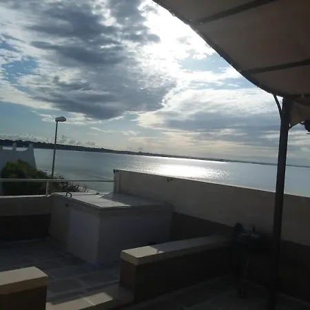 Mare Chiaro, Sul Mare Torre Lapillo